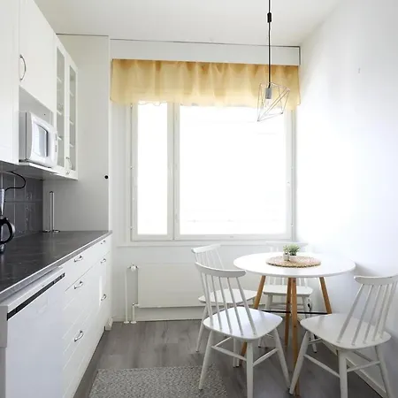 Апартаменты Spacious One-bedroom On The River Aura