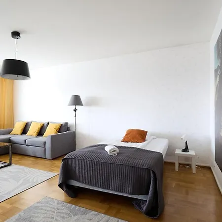Spacious One-bedroom On The River Aura Turku