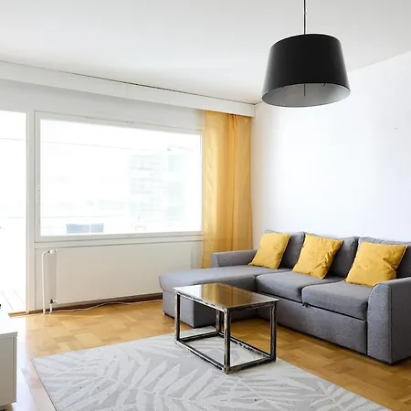 Апартаменты Spacious One-bedroom On The River Aura *